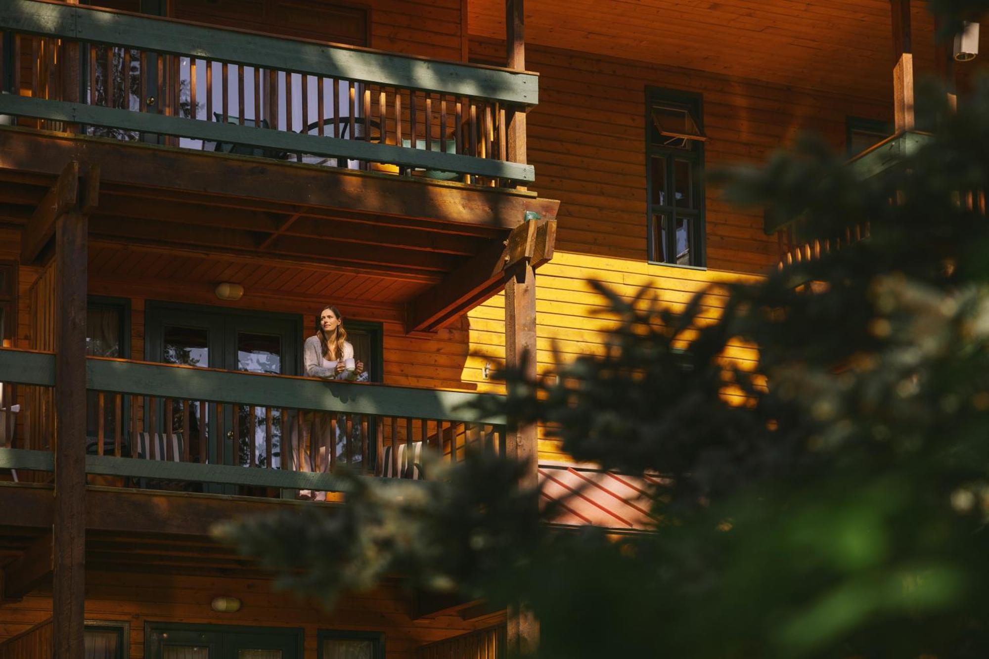 Post & * Lake Louise